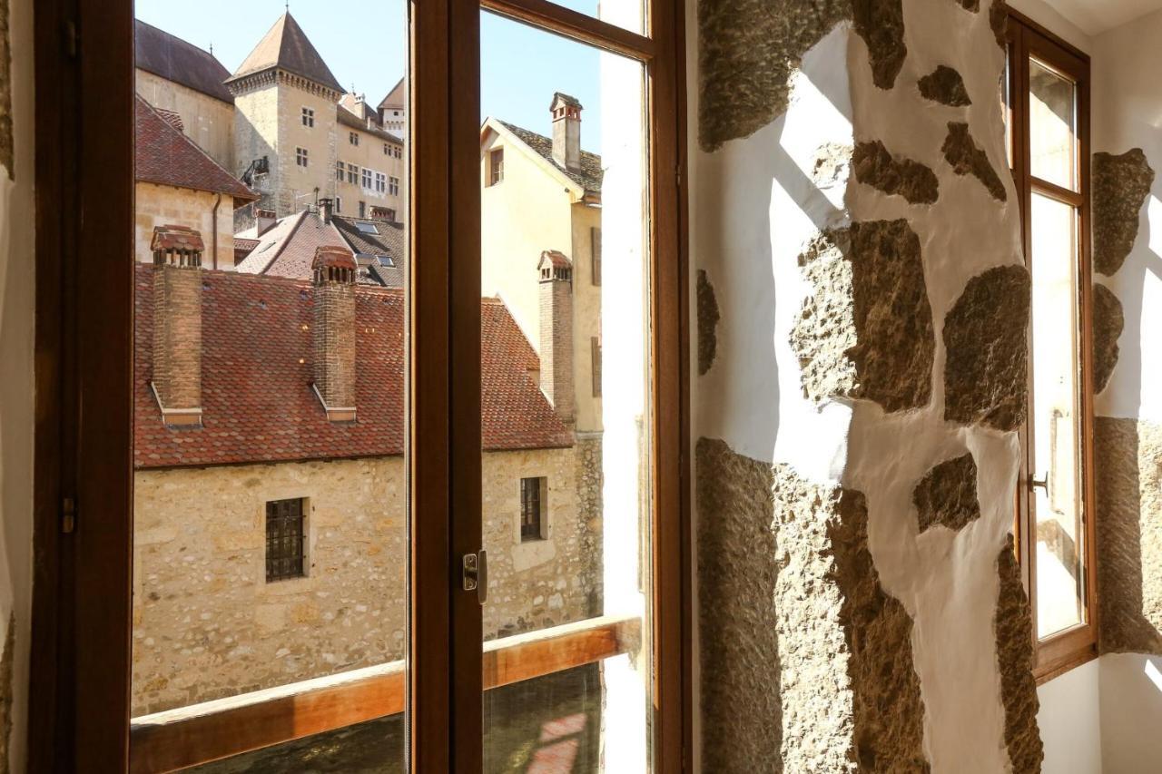 L'Appart' du 10 - T3 4 au centre ville d'Annecy avec vue sur le canal Extérieur photo